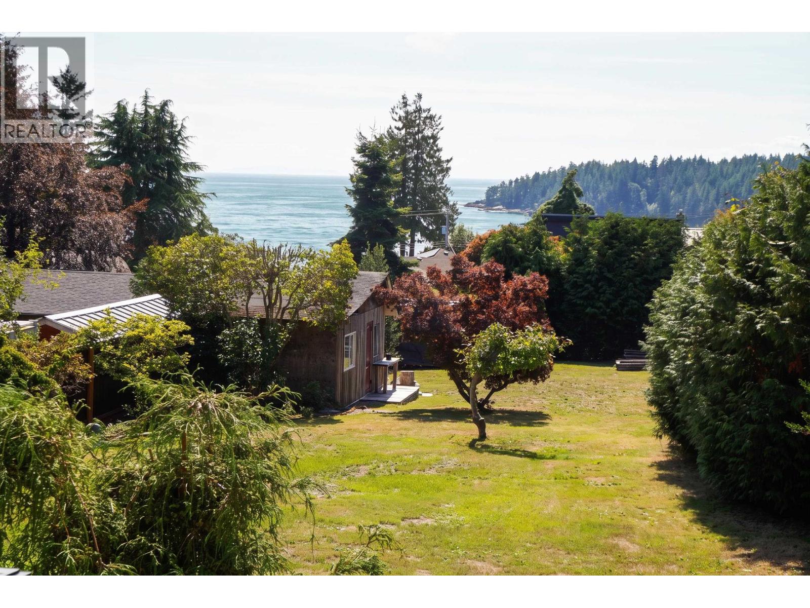 6217 BLIGH ROAD, Sechelt