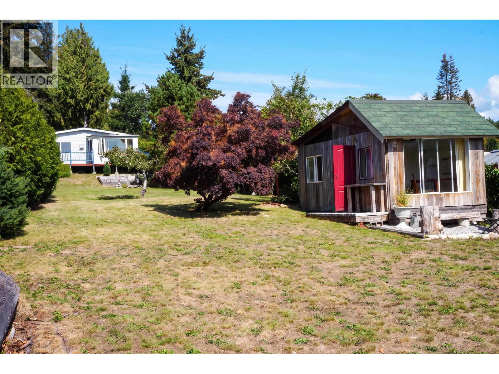 6217 BLIGH ROAD, Sechelt