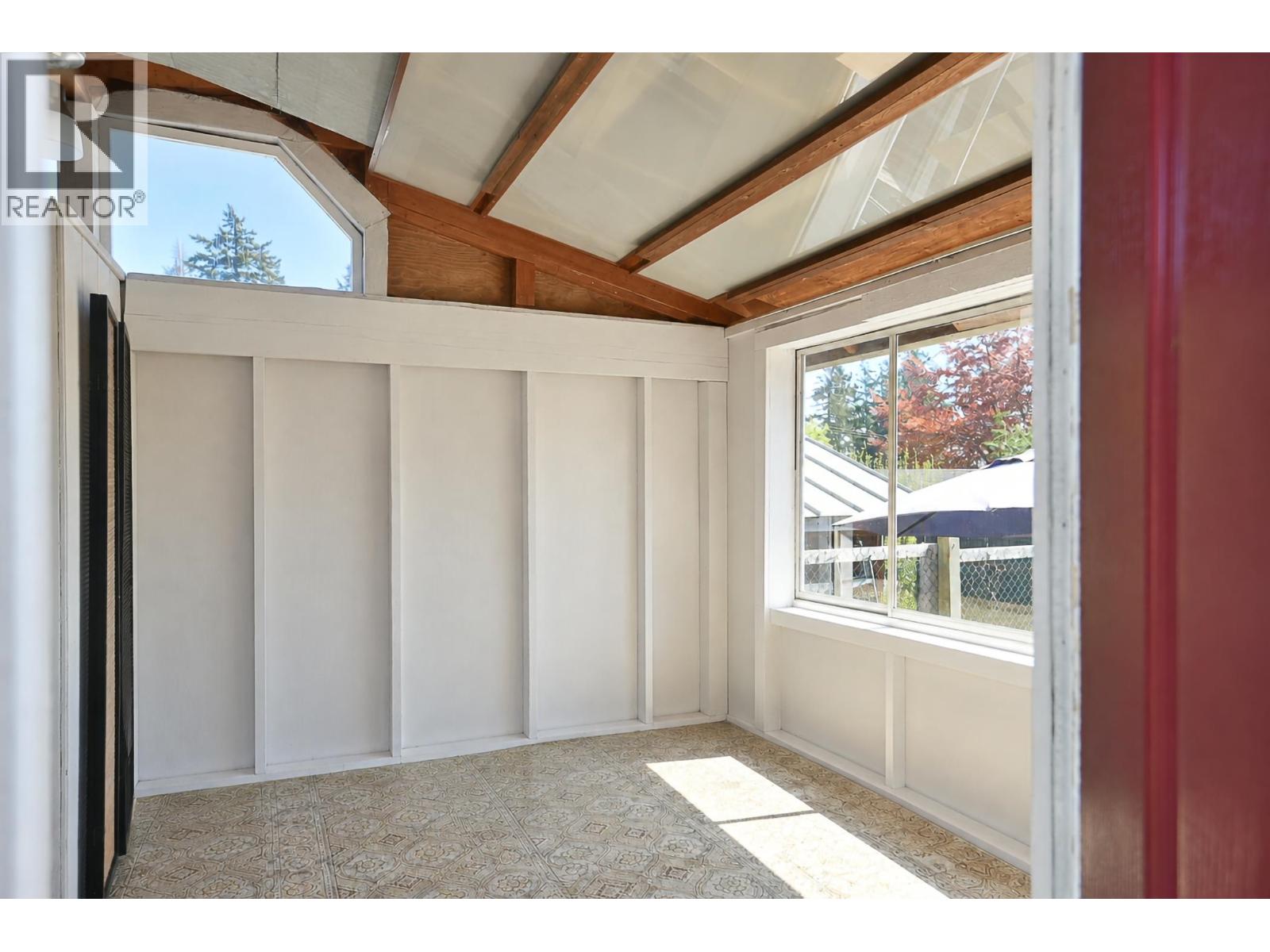 6217 BLIGH ROAD, Sechelt