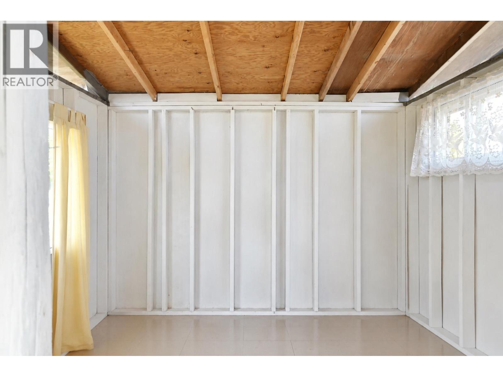 6217 BLIGH ROAD, Sechelt