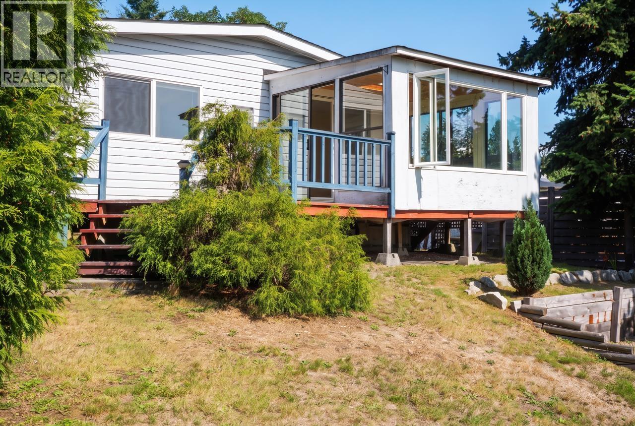 6217 BLIGH ROAD, Sechelt