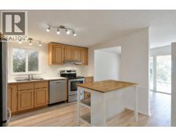 6217 Bligh Road, Sechelt, BC V7Z0M1 Photo 10