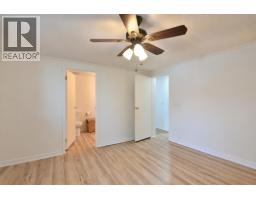 6217 Bligh Road, Sechelt, BC V7Z0M1 Photo 14