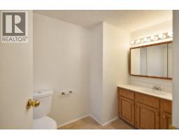 6217 Bligh Road, Sechelt, BC V7Z0M1 Photo 16
