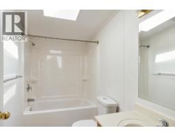 6217 Bligh Road, Sechelt, BC V7Z0M1 Photo 18