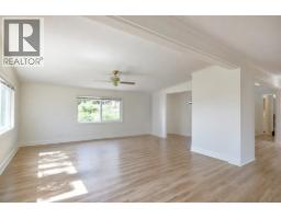 6217 Bligh Road, Sechelt, BC V7Z0M1 Photo 6