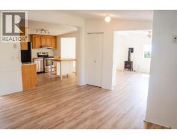 6217 Bligh Road, Sechelt, BC V7Z0M1 Photo 9