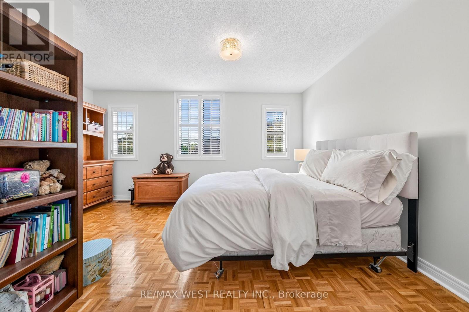 40 SEQUOIA ROAD - 11