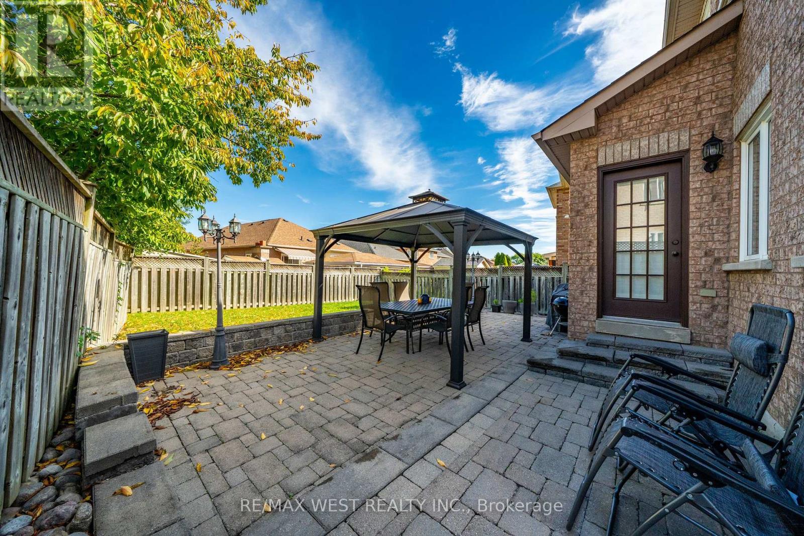 40 SEQUOIA ROAD - 18