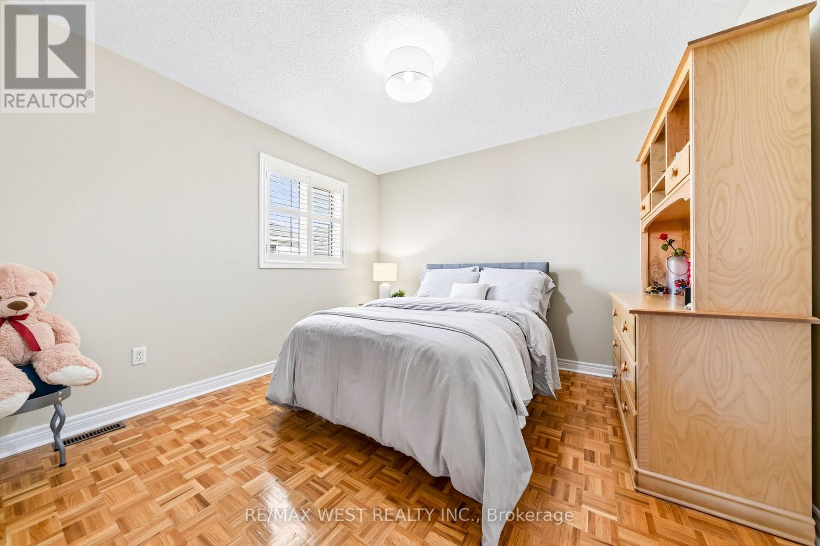 40 SEQUOIA ROAD - 9