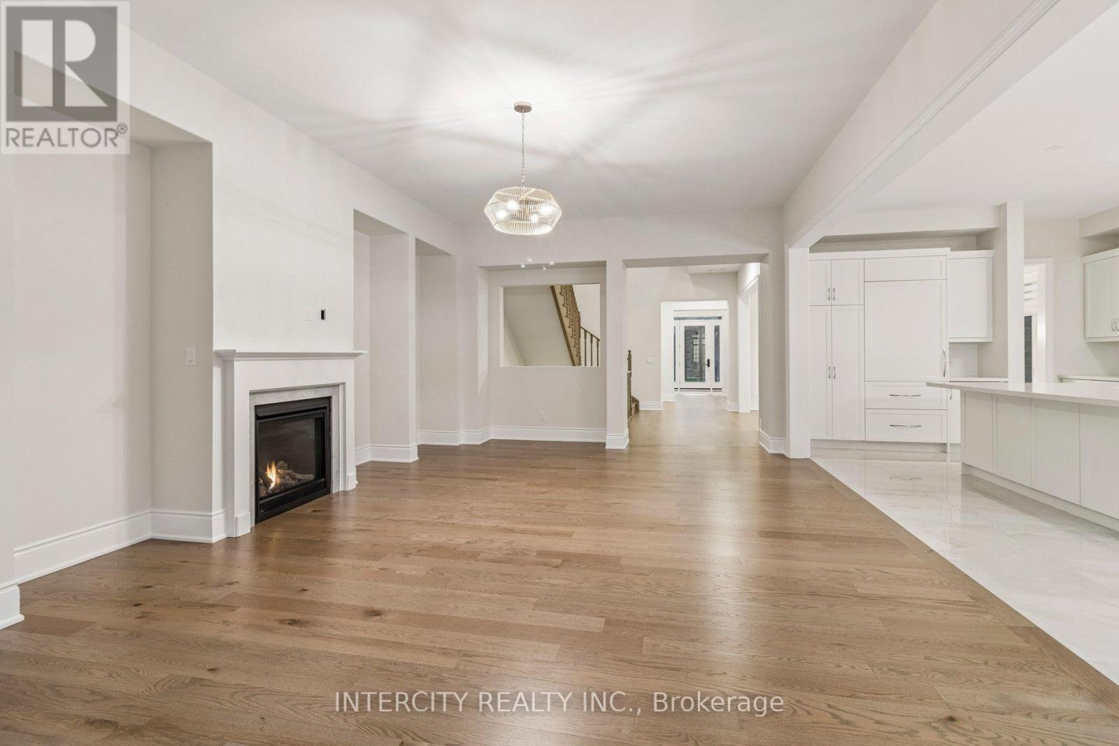 15 GARRIOCK HALL AVENUE - 11
