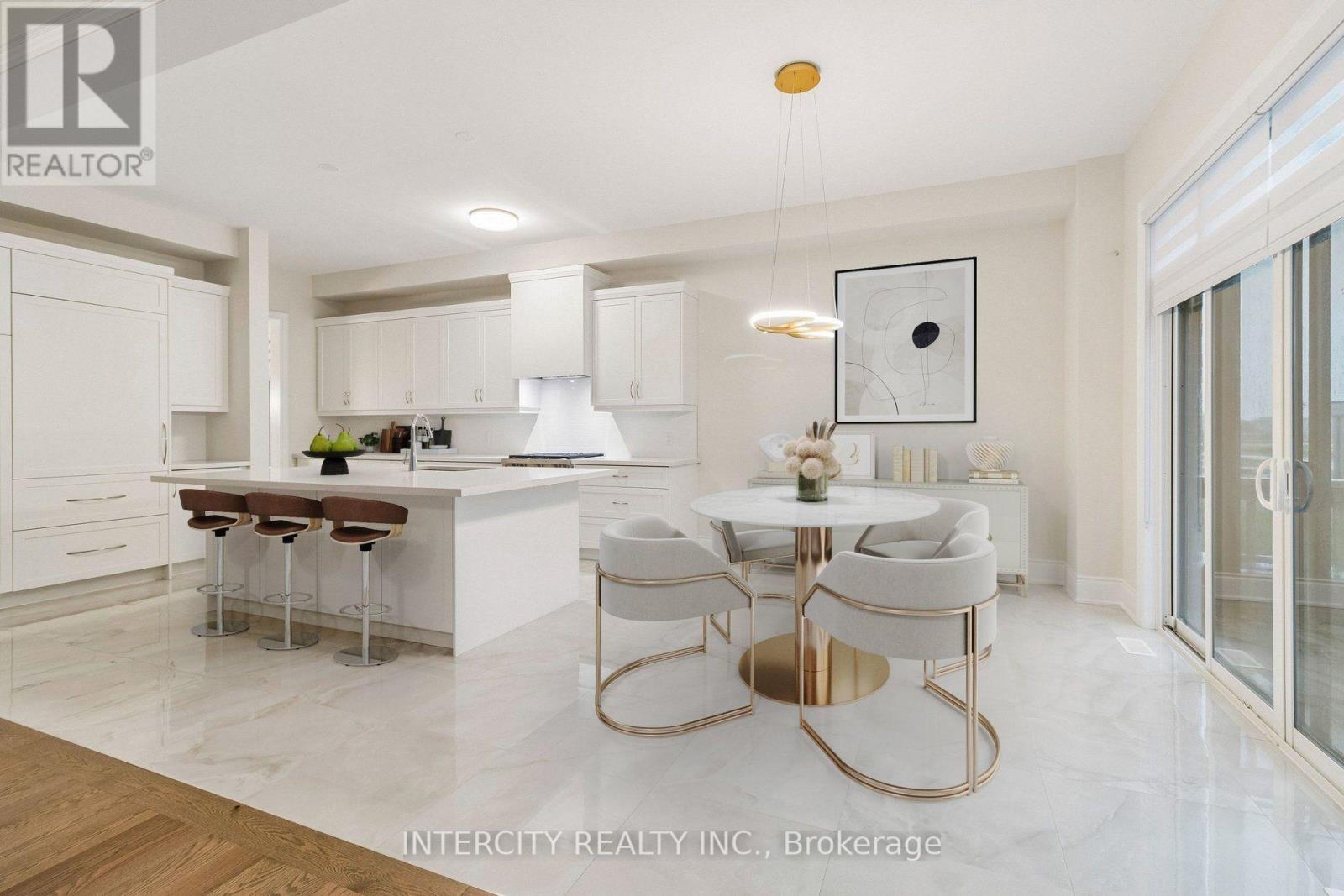 15 GARRIOCK HALL AVENUE - 15