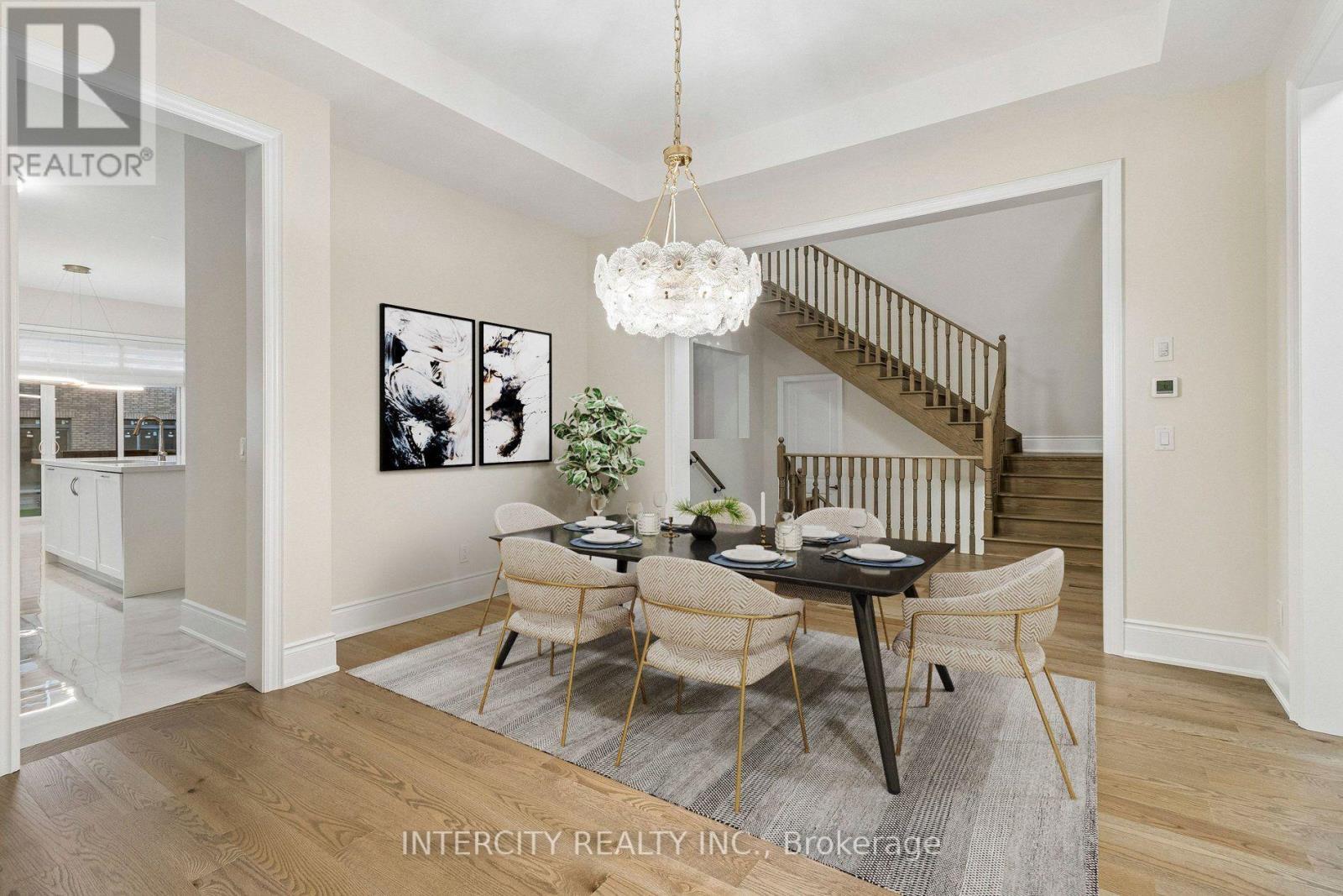 15 GARRIOCK HALL AVENUE - 28