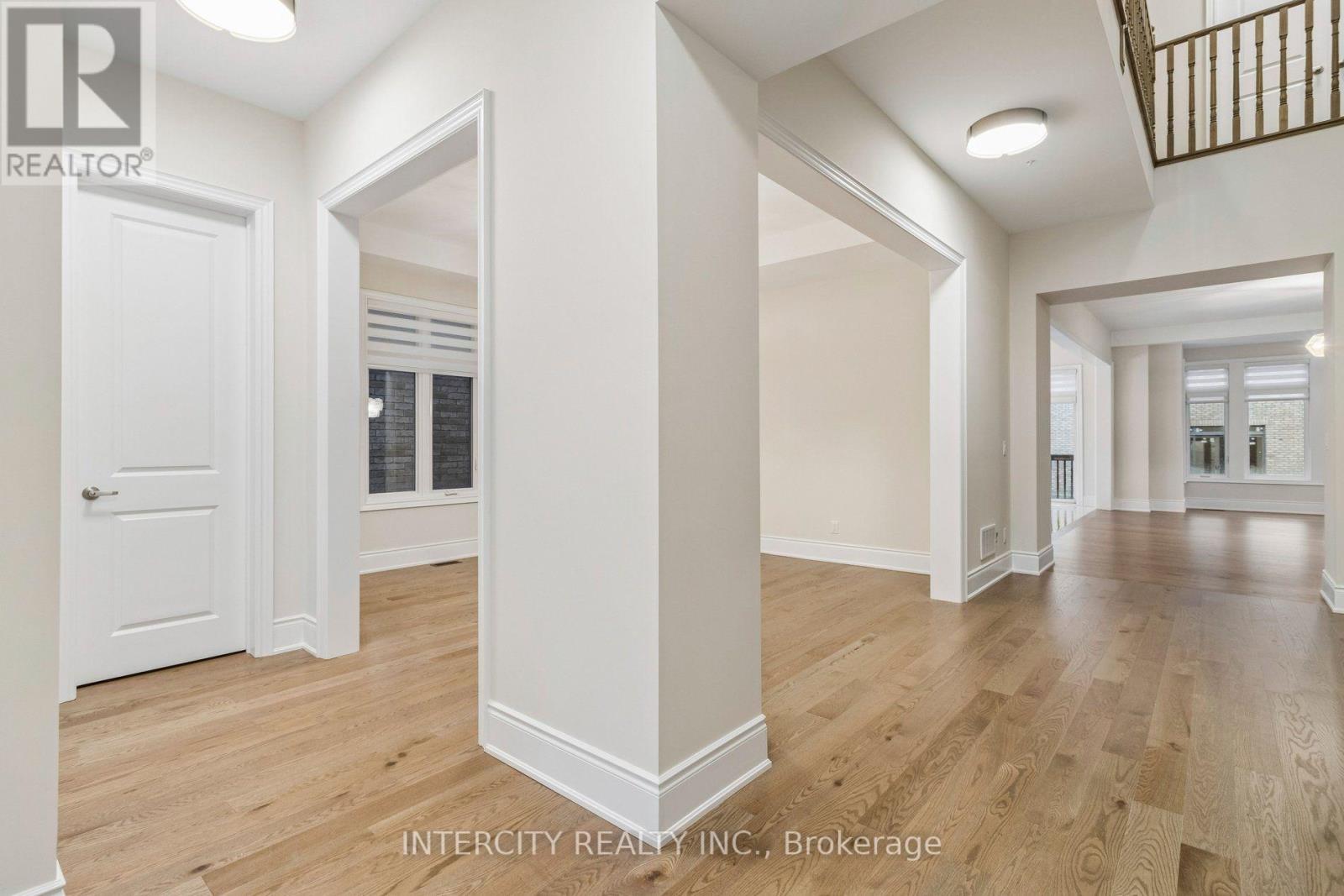 15 GARRIOCK HALL AVENUE - 47