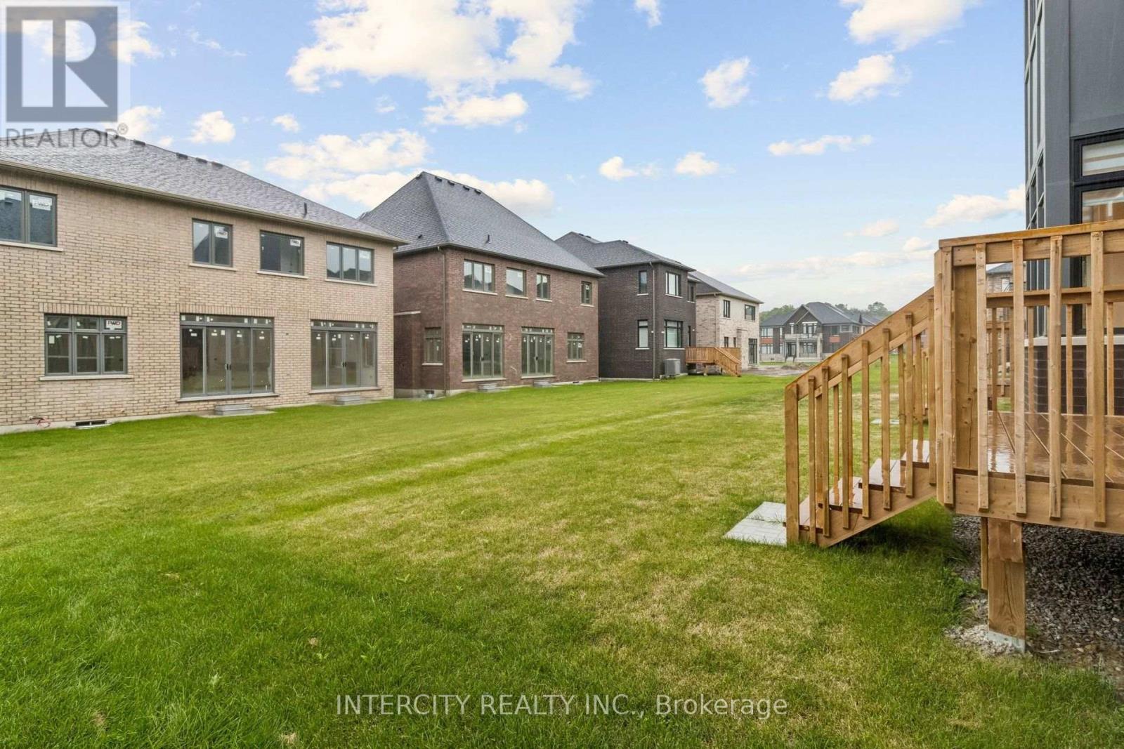 15 GARRIOCK HALL AVENUE - 49