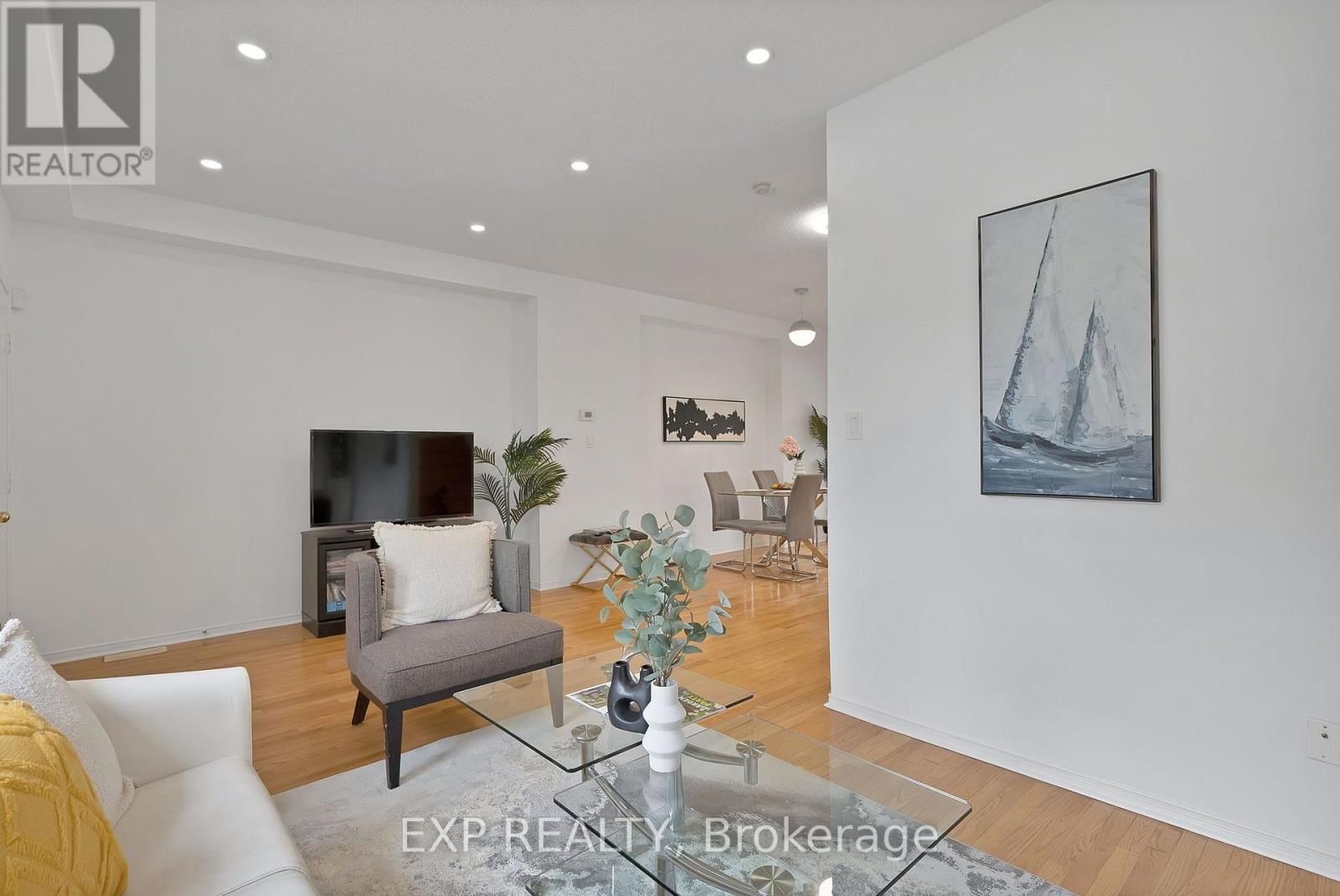 11 MAPLE PARK WAY - 16