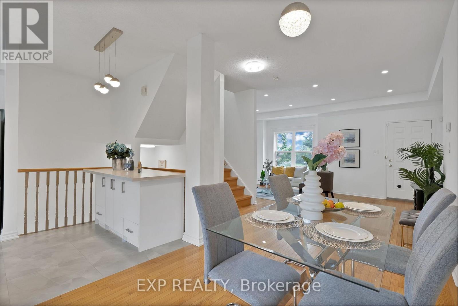 11 MAPLE PARK WAY - 24