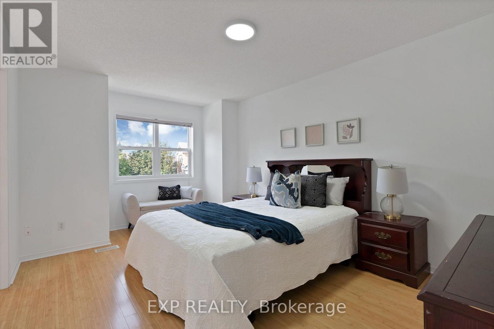 11 MAPLE PARK WAY - 31