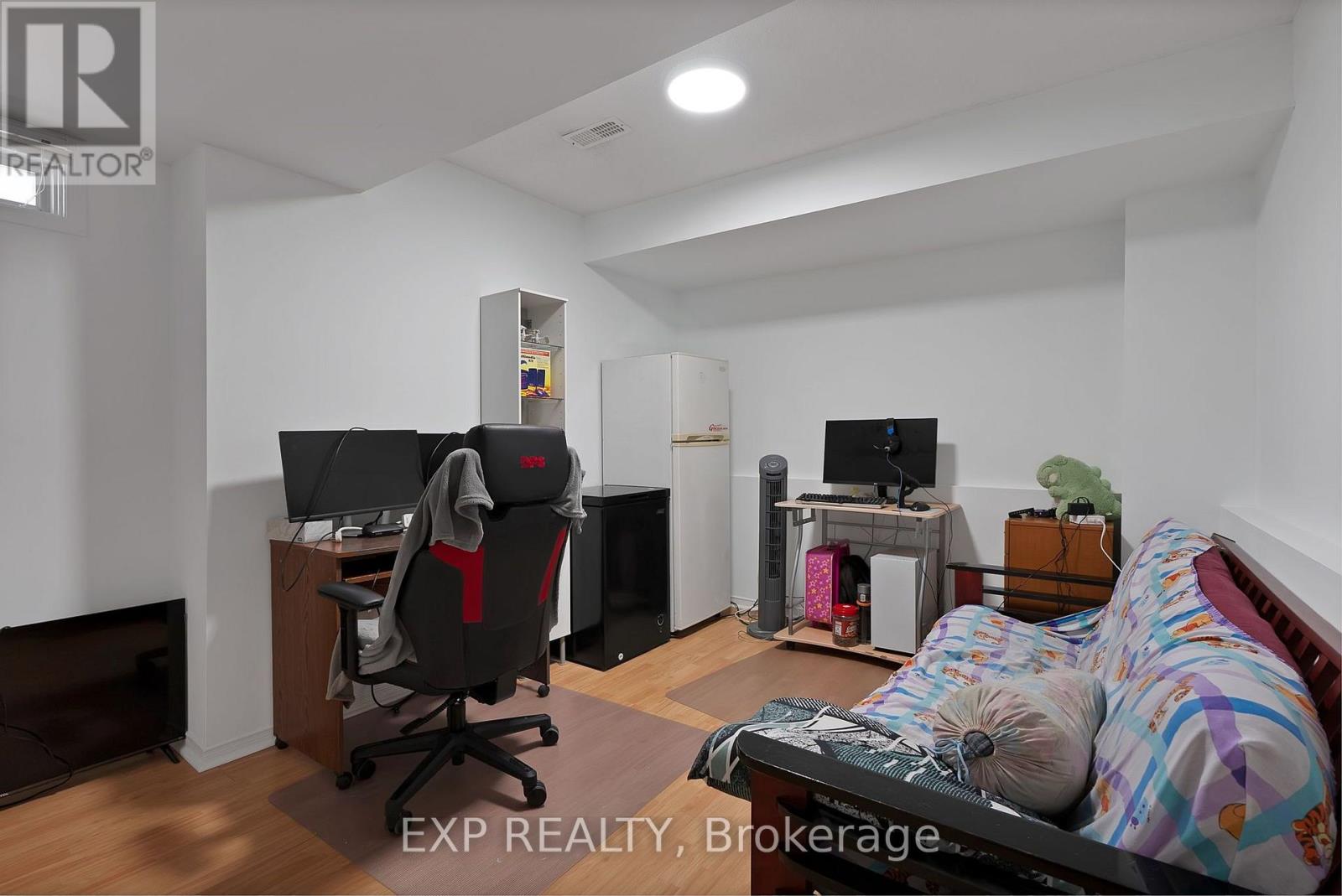 11 MAPLE PARK WAY - Image 45