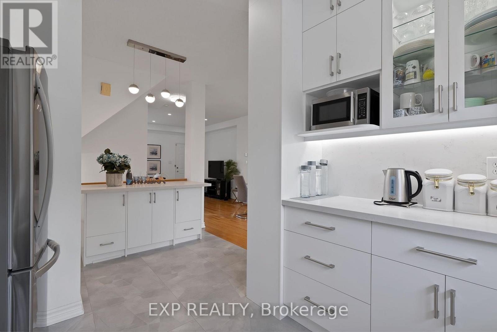 11 MAPLE PARK WAY - 6
