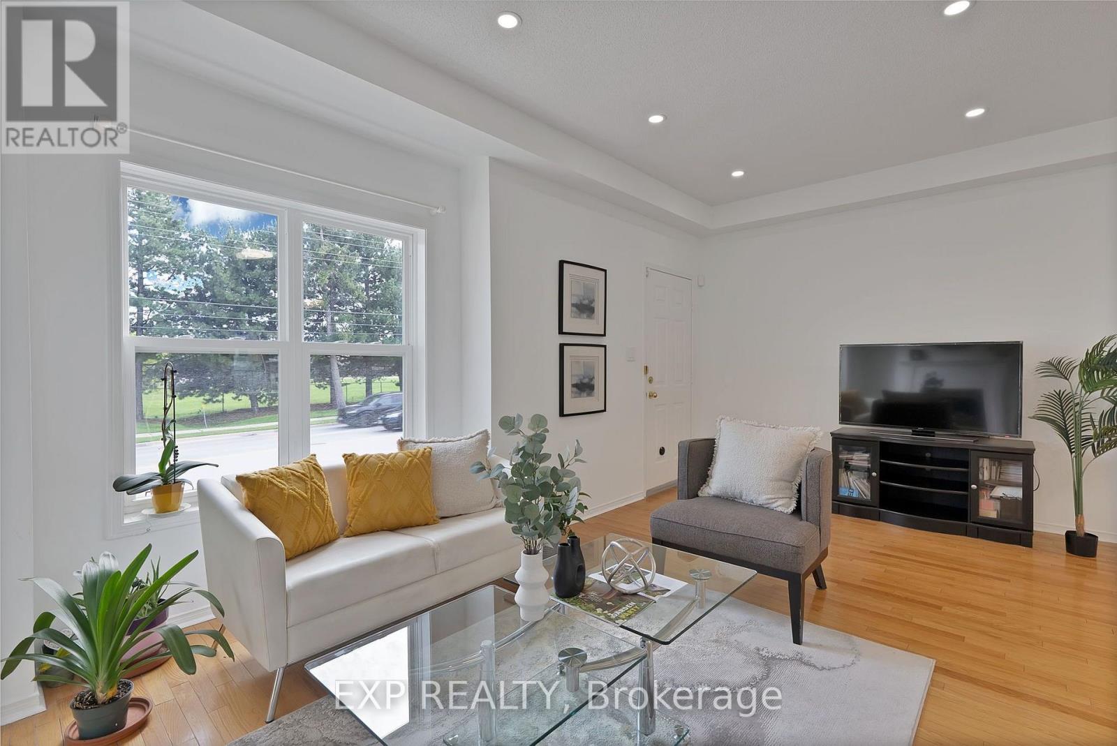 11 MAPLE PARK WAY - 8