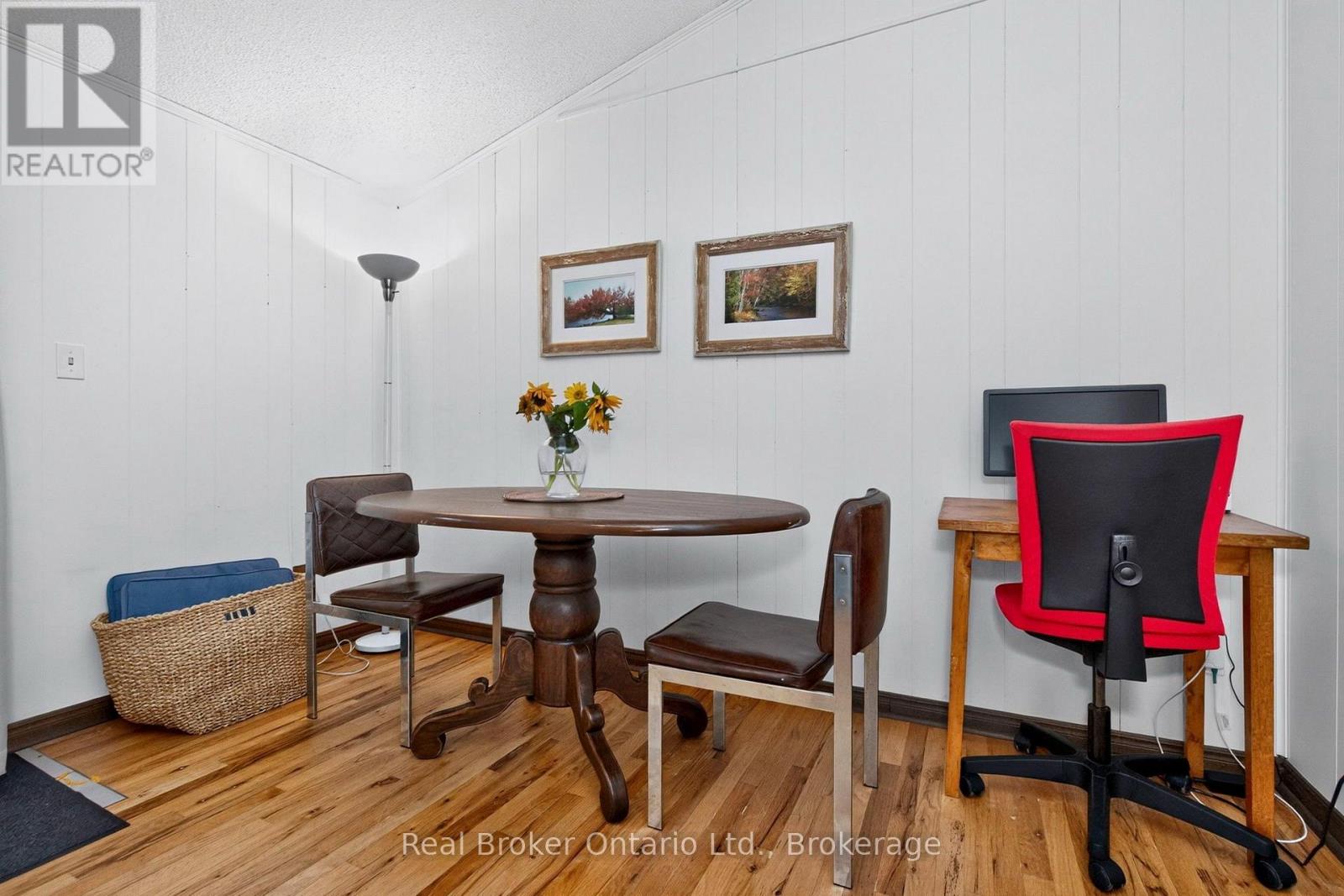 24 FERNANNE DRIVE - 12