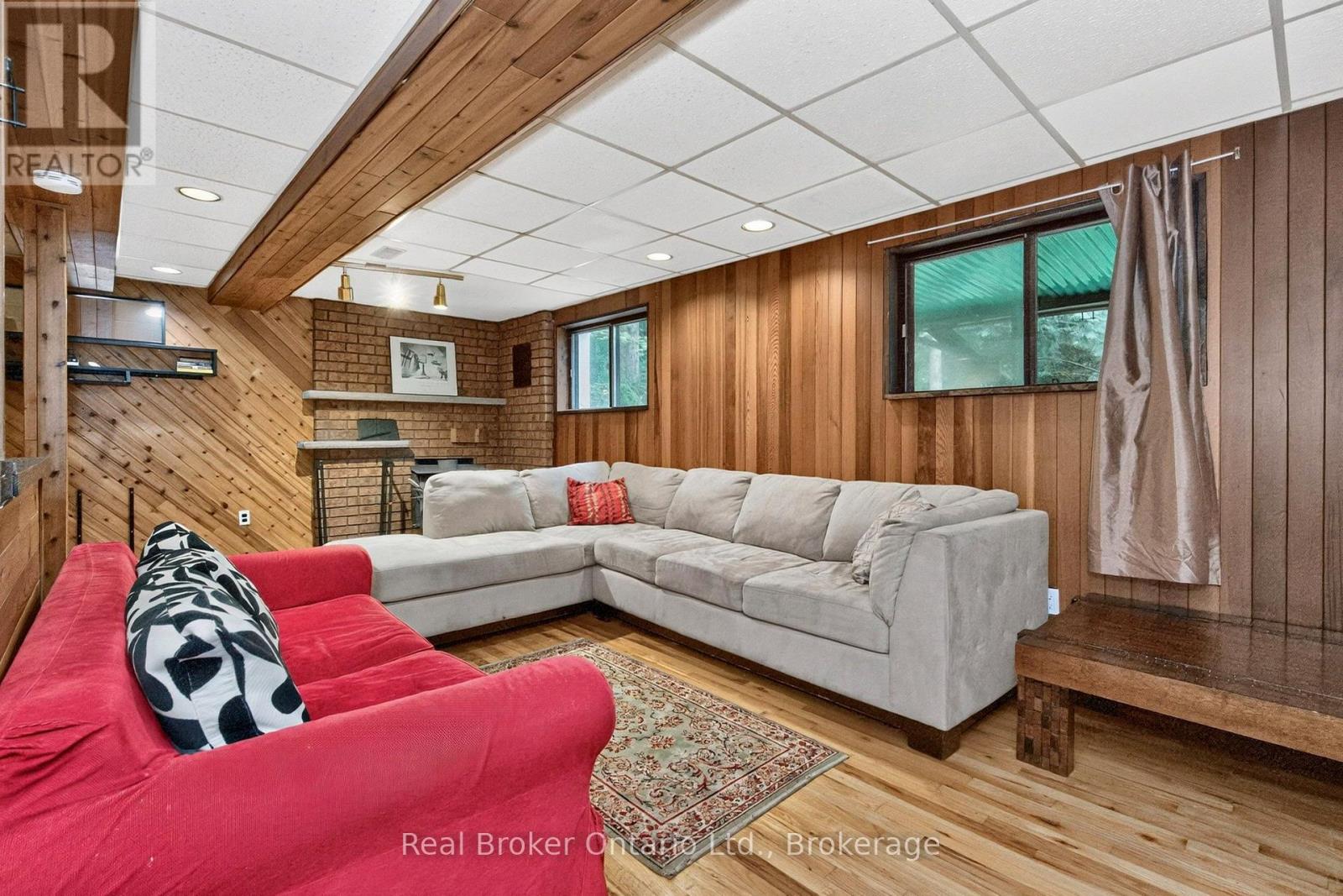 24 FERNANNE DRIVE - 26