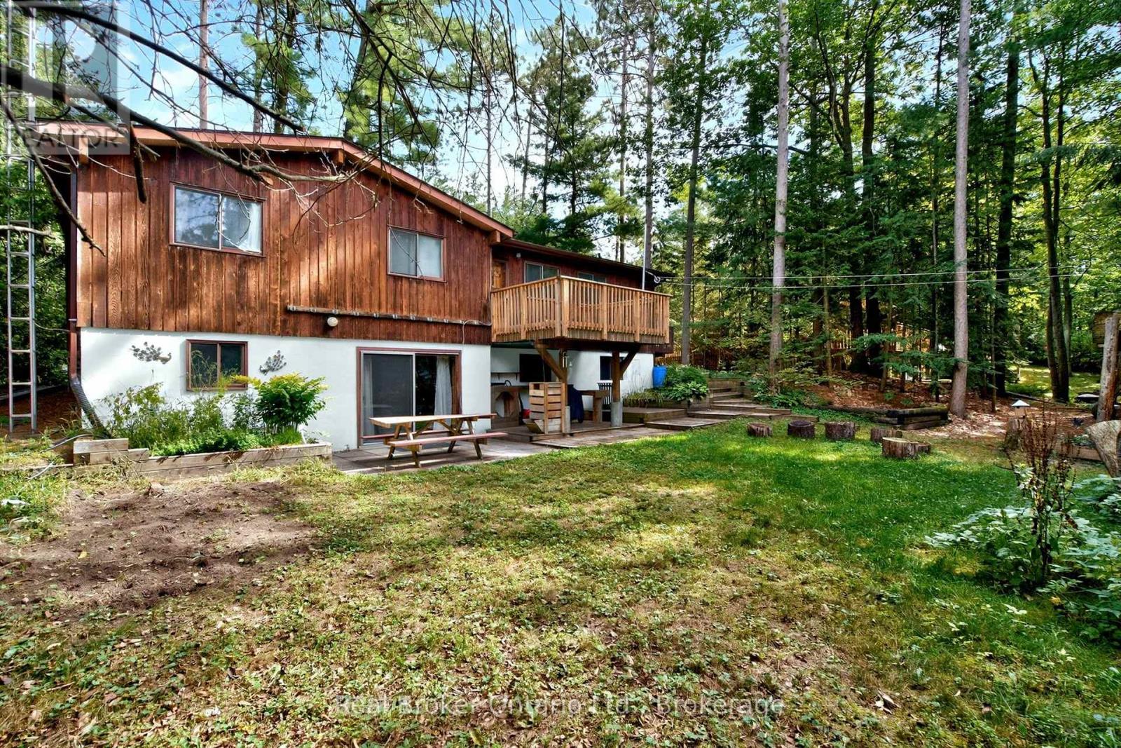 24 FERNANNE DRIVE - 45