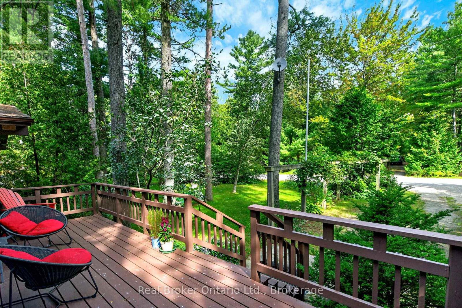 24 FERNANNE DRIVE - 8