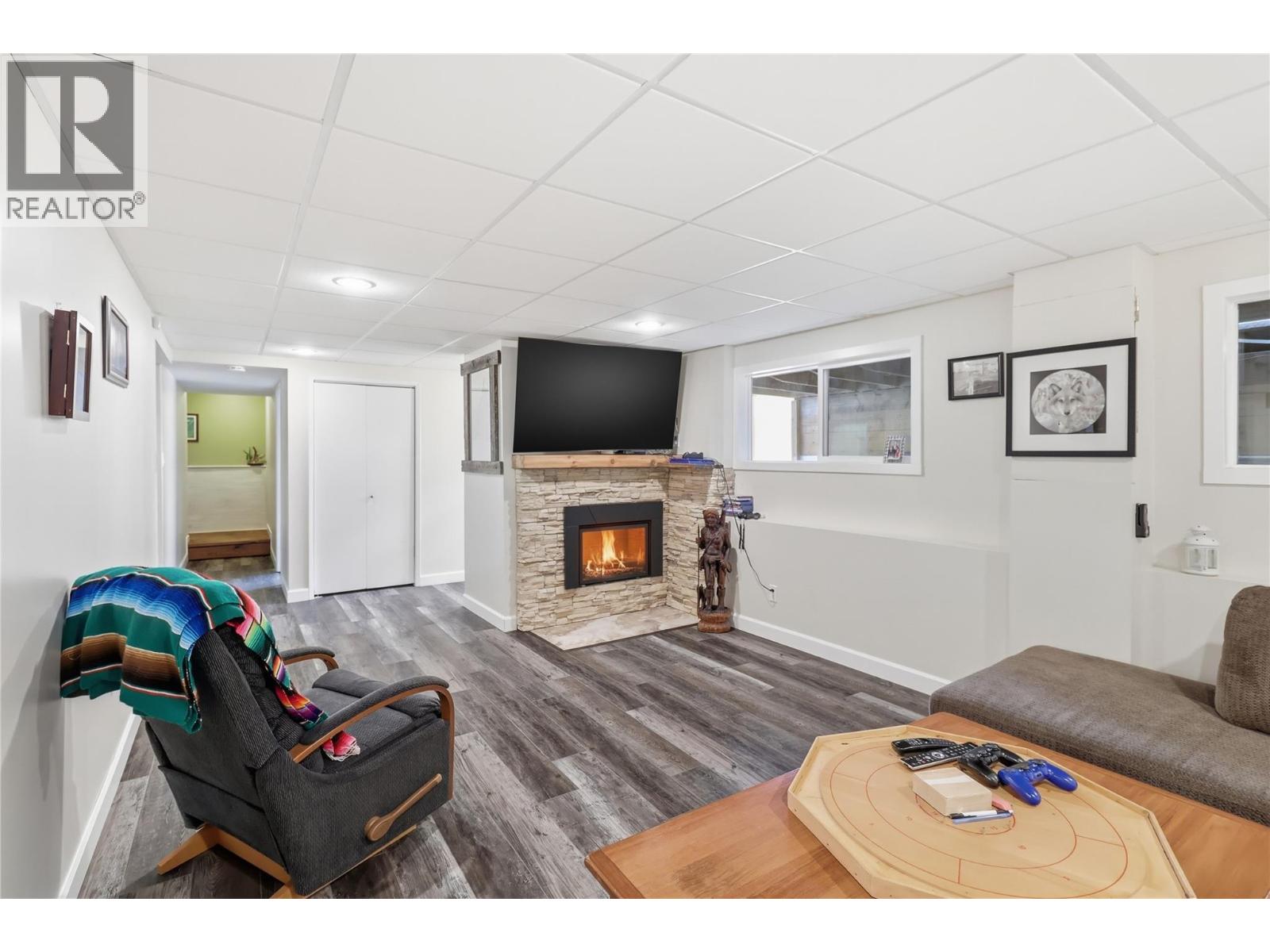 1893 WESTSYDE Road - Image 31