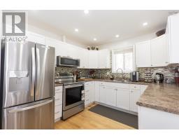 3pc Ensuite bath - 18372 Highway 2, Fenwick, NS B0L1C0 Photo 9