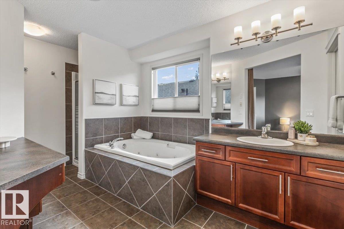 94 ERIN RIDGE DR - 33