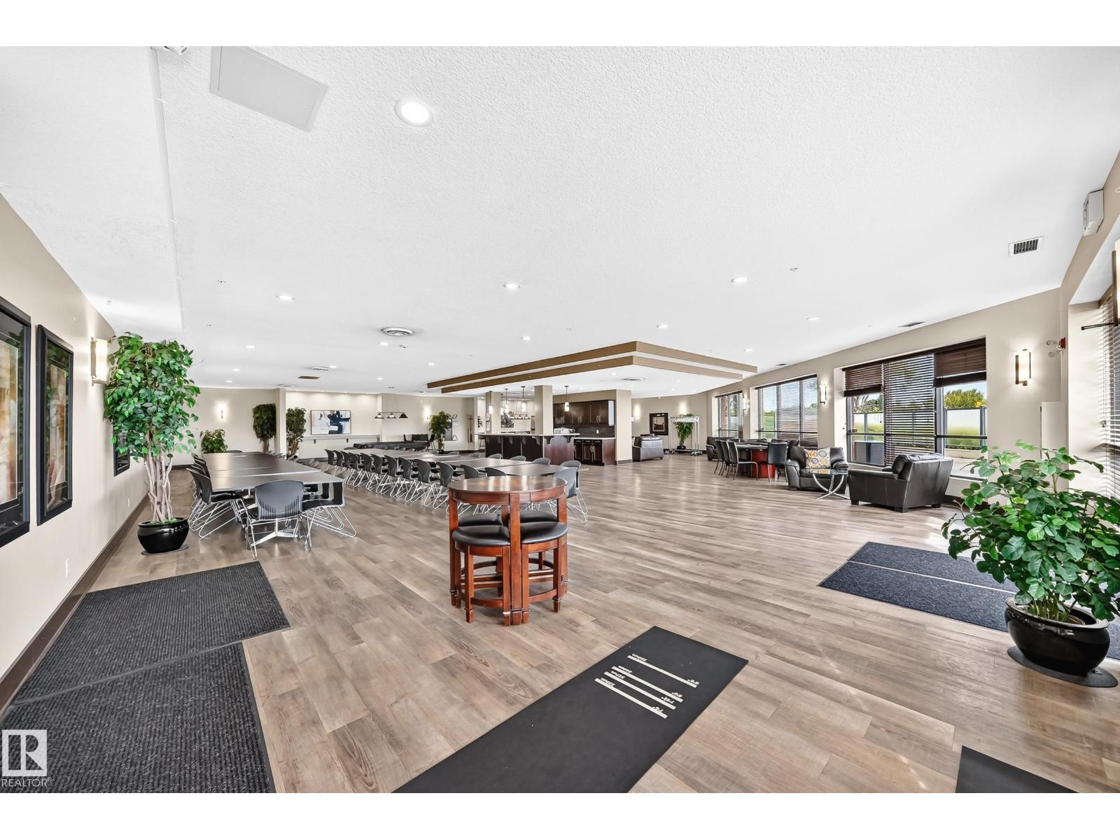 #331 7825 71 ST NW - 41