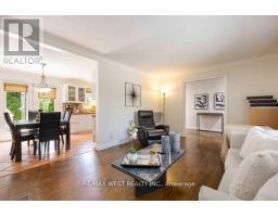 11 Duval Drive, Toronto, ON M6L2J9 Photo 15