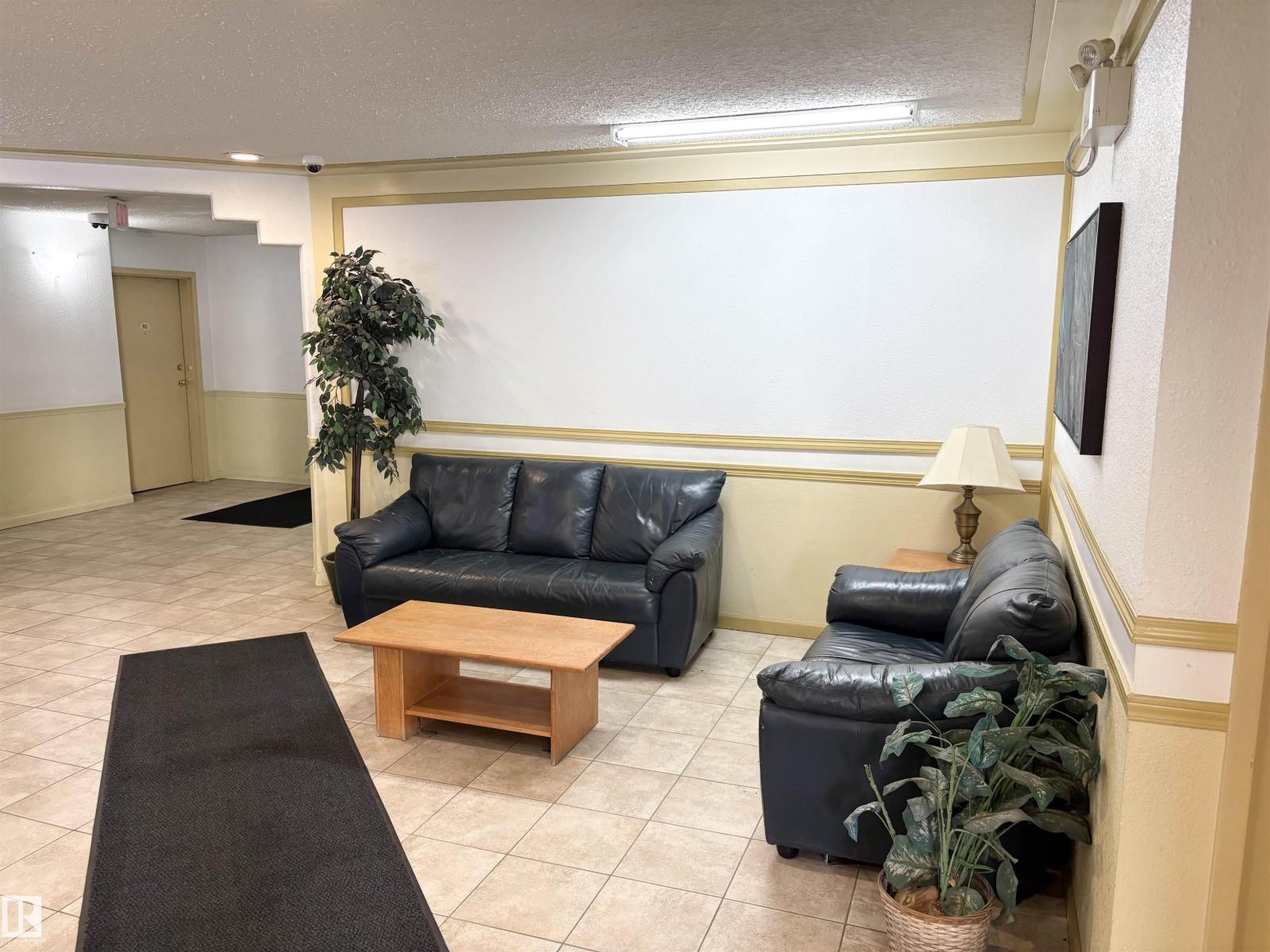 #410 4220 139 AV NW - 24
