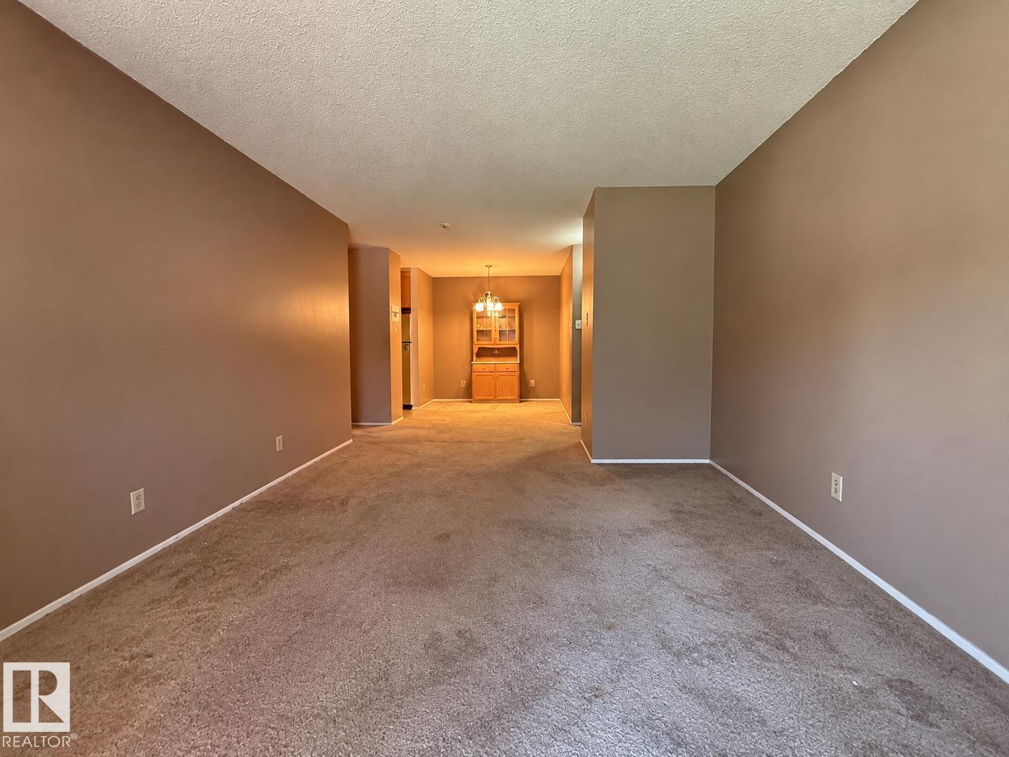 #2 11608 28 AV NW - 5