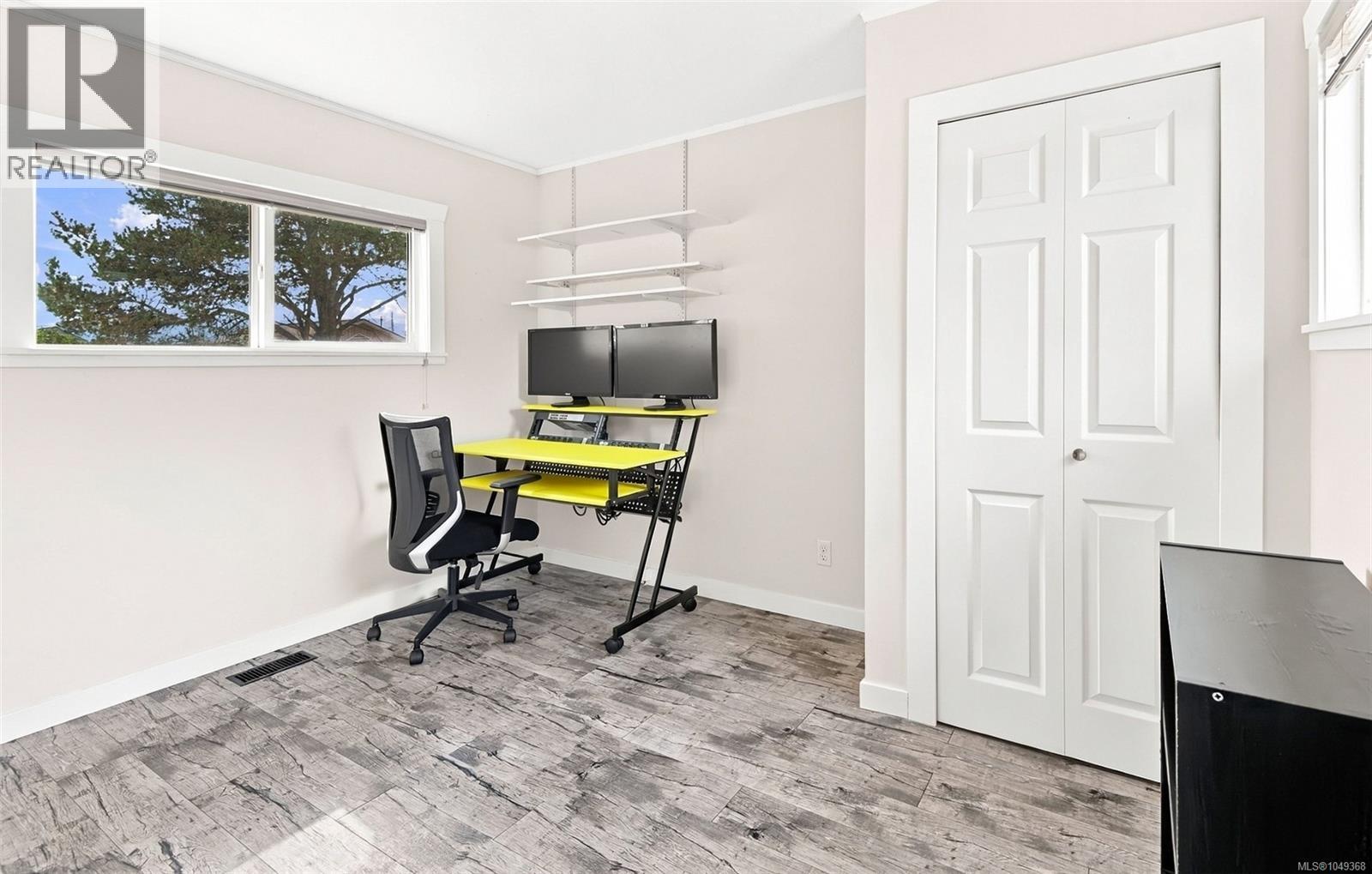 3930 Cedar St - Image 12