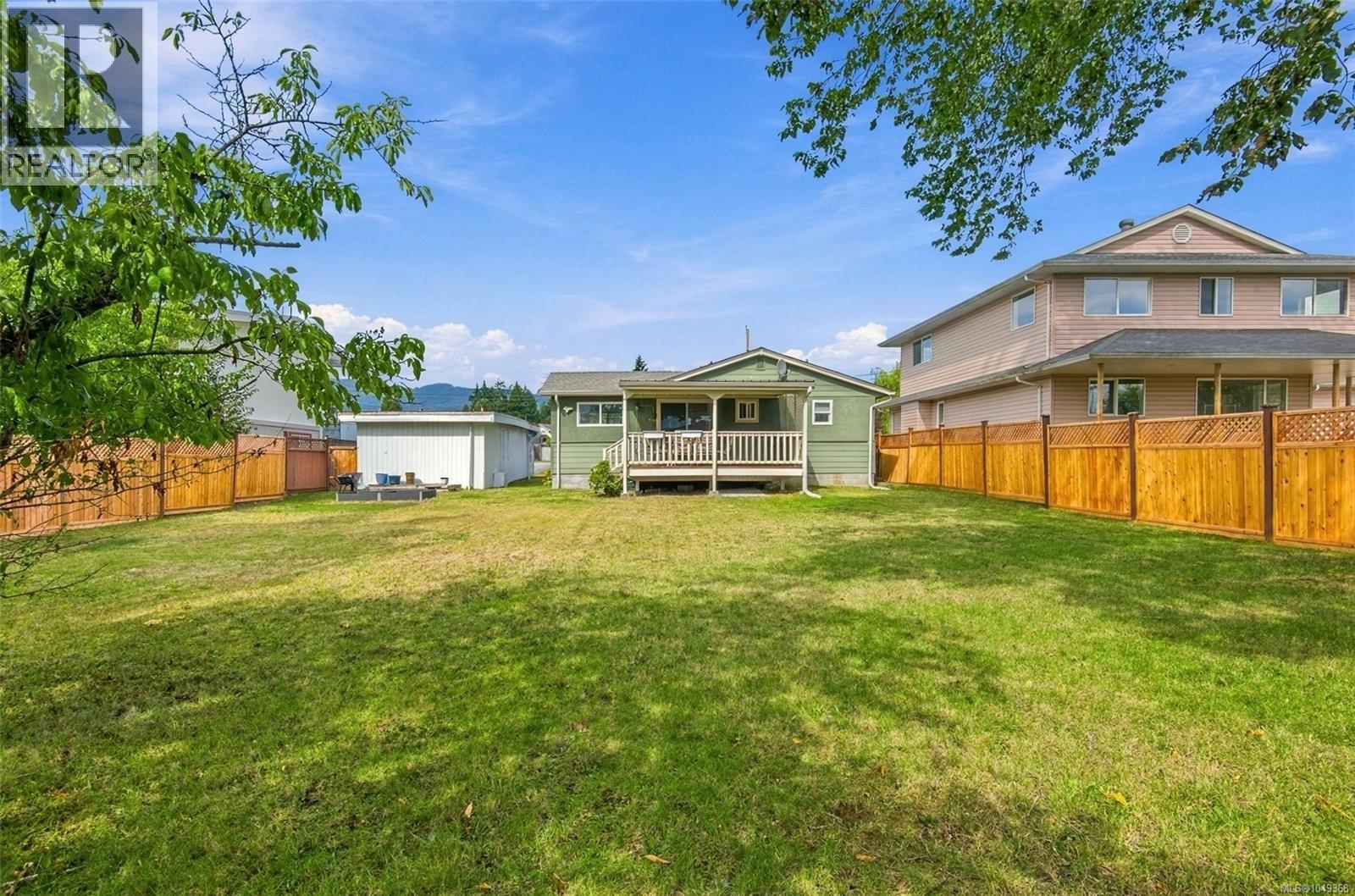 3930 Cedar St - 2