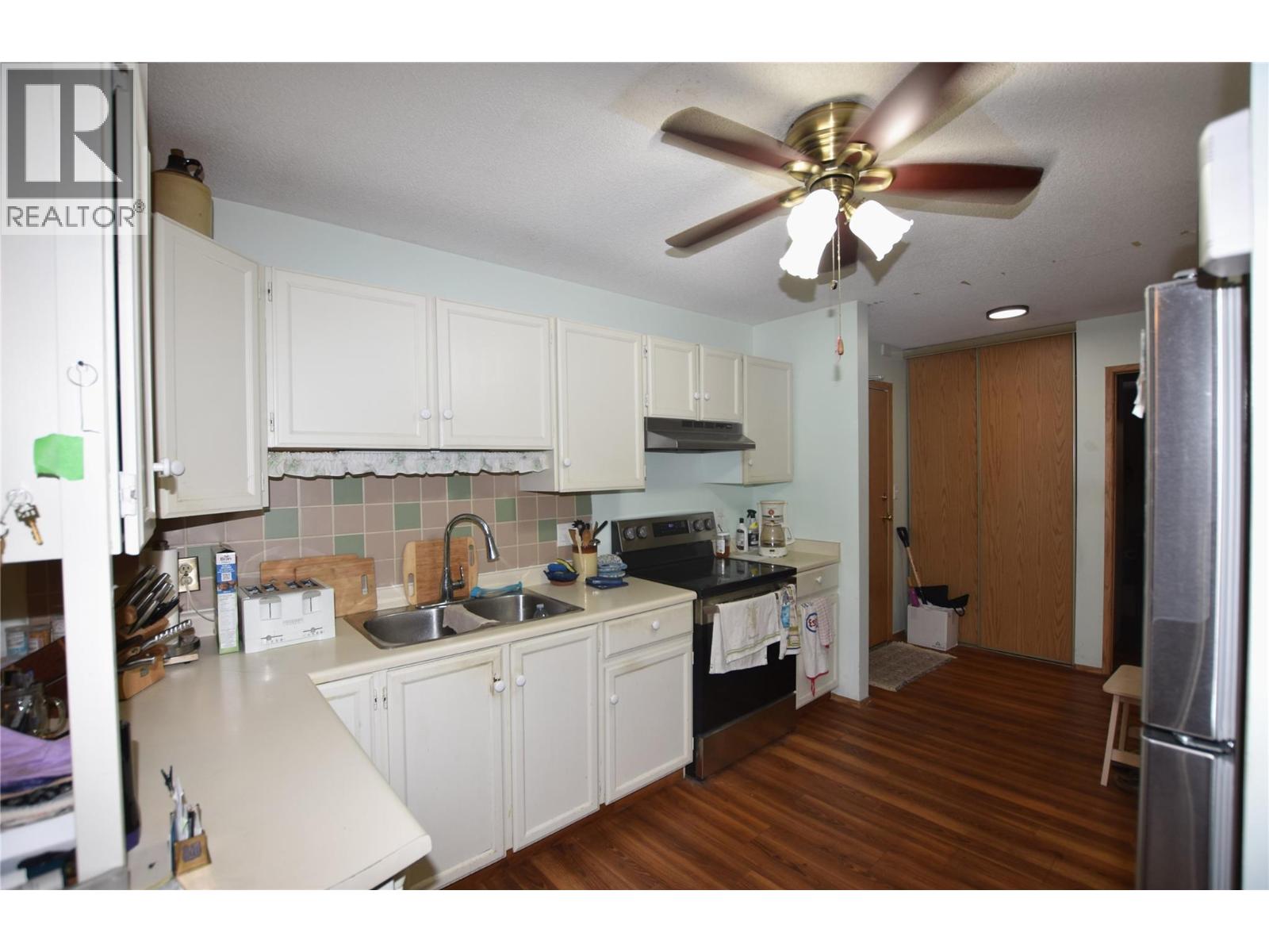 #301 3608 27 Avenue - 9