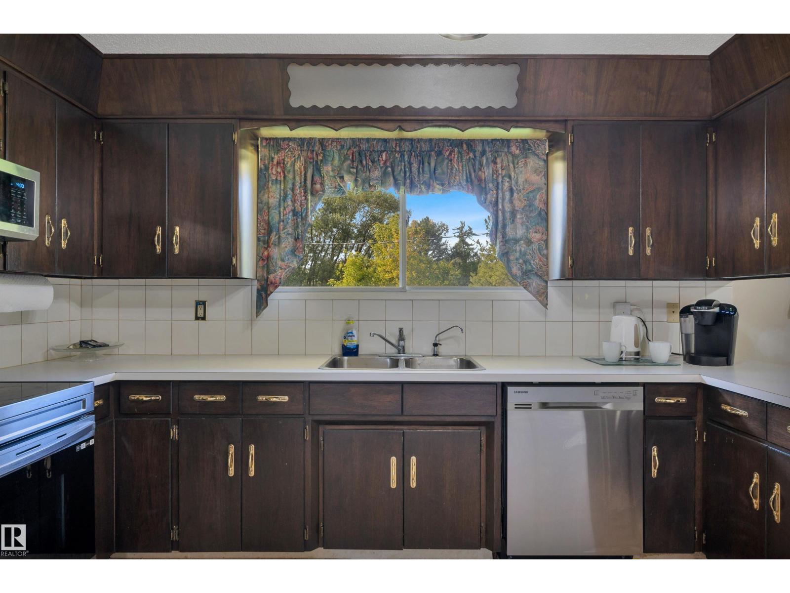 #109 52312 RGE ROAD 223 - 19