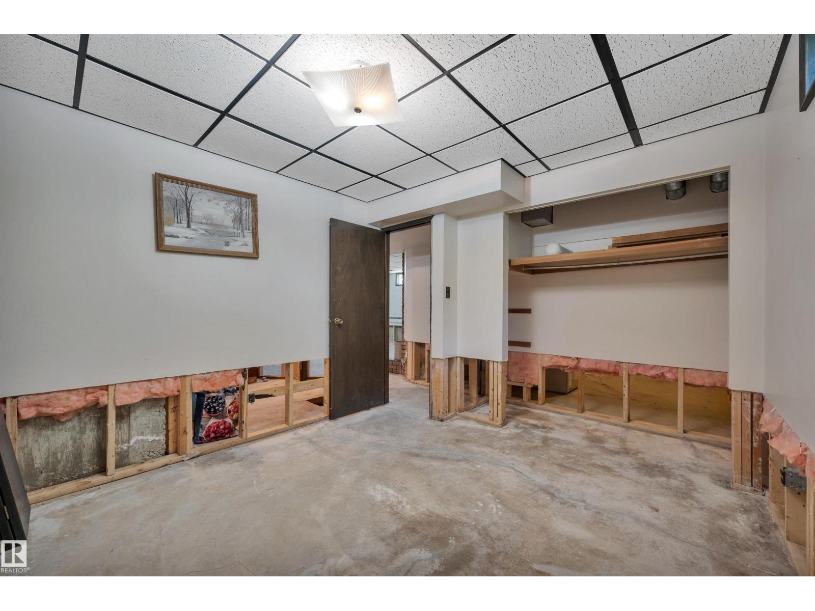 #109 52312 RGE ROAD 223 - 36