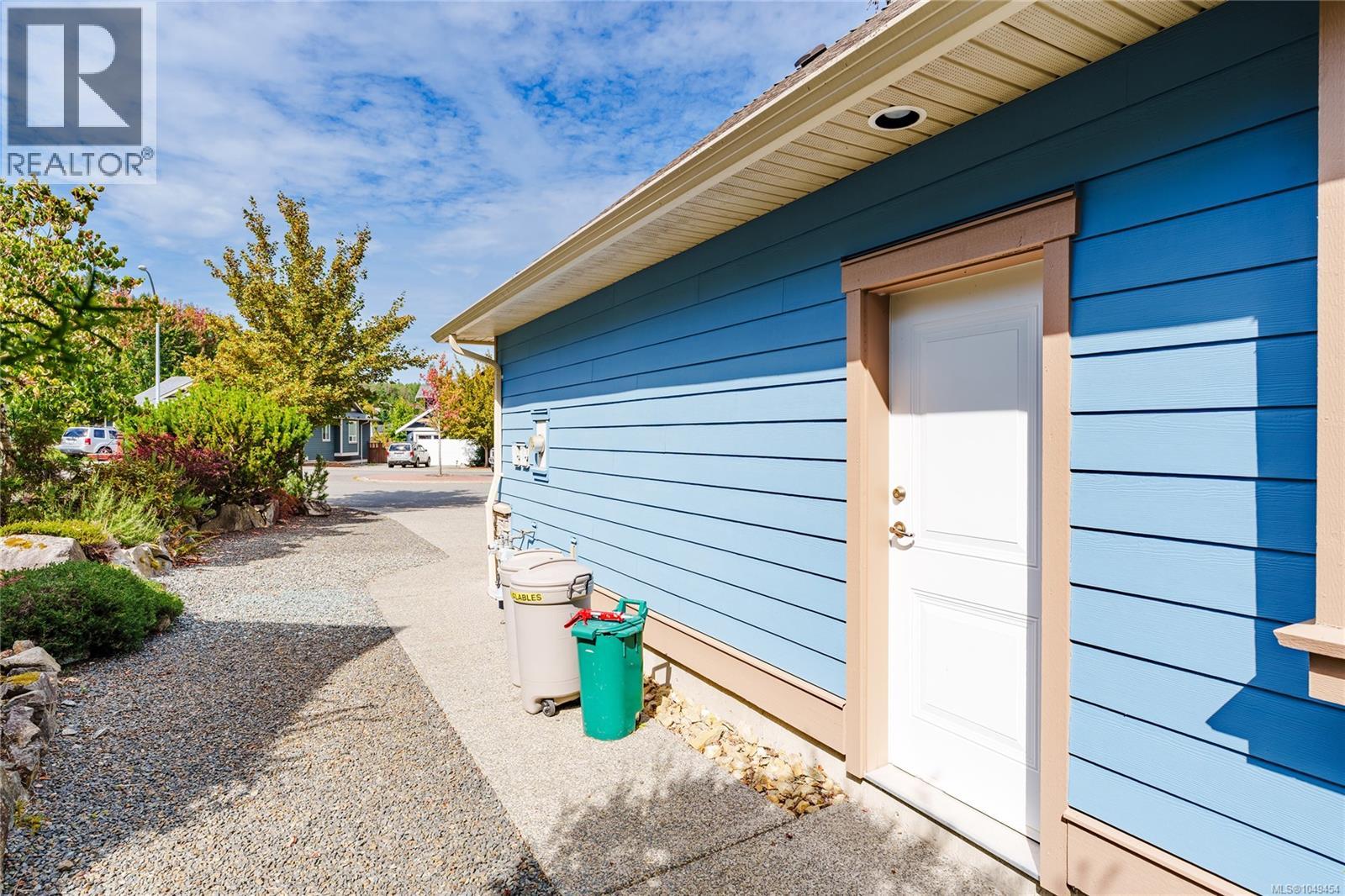 833 Hayden Pl, Ladysmith