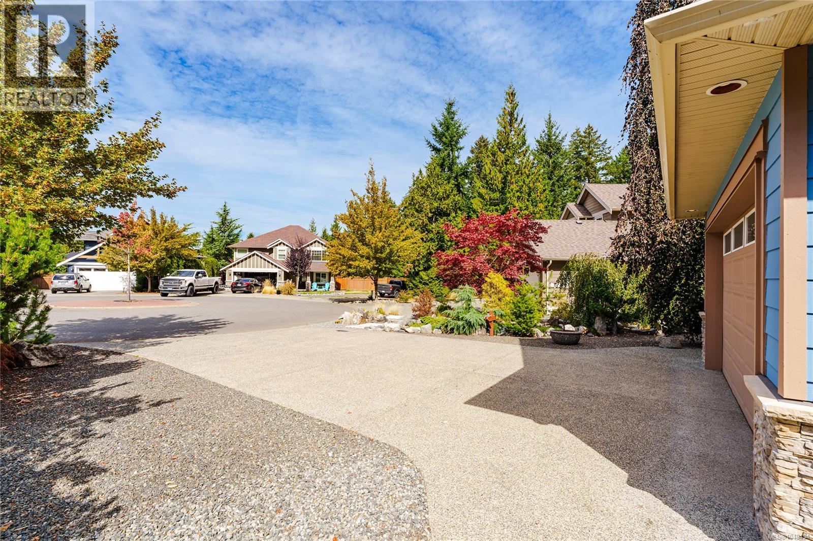 833 Hayden Pl, Ladysmith