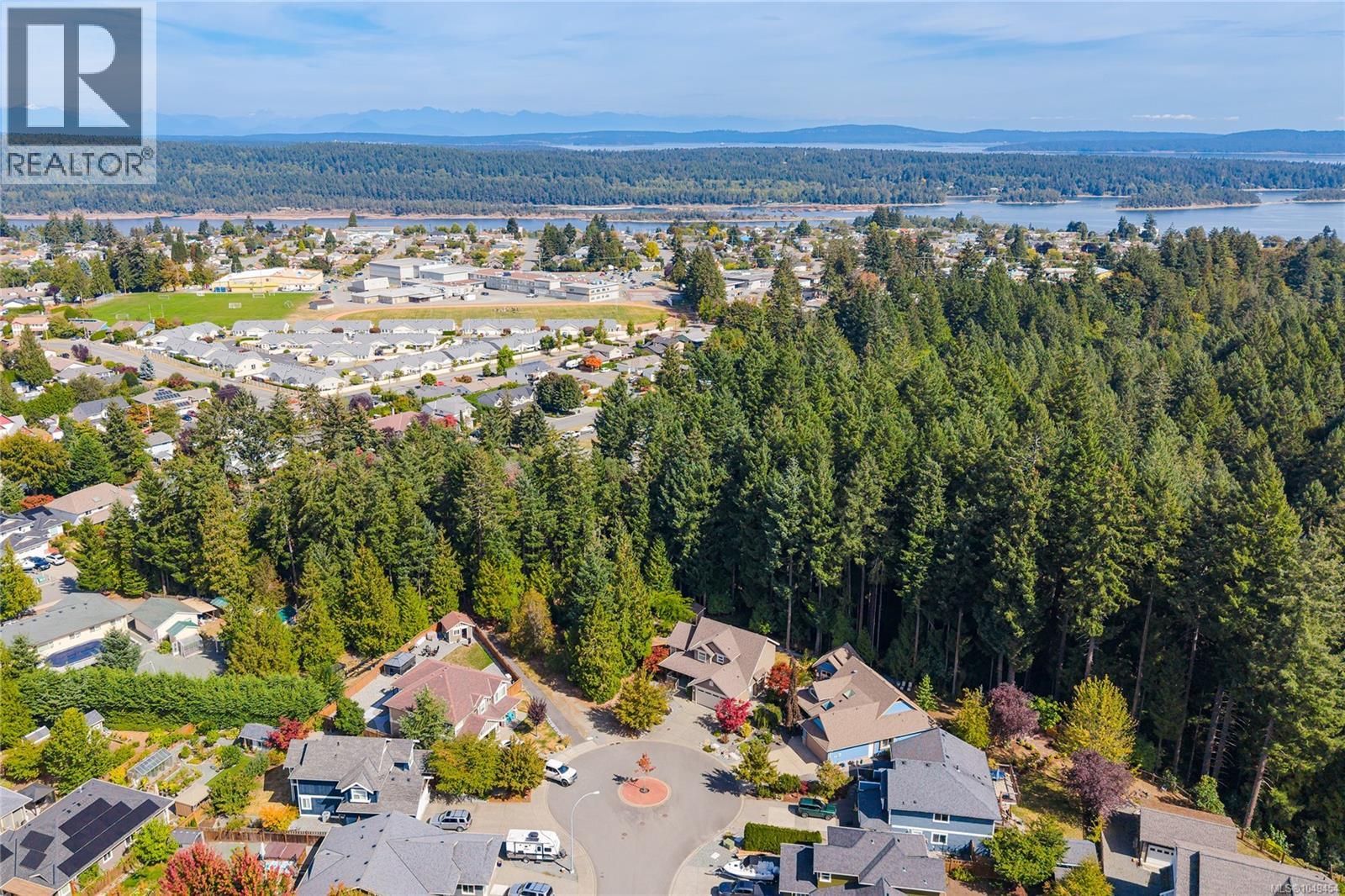 833 Hayden Pl, Ladysmith
