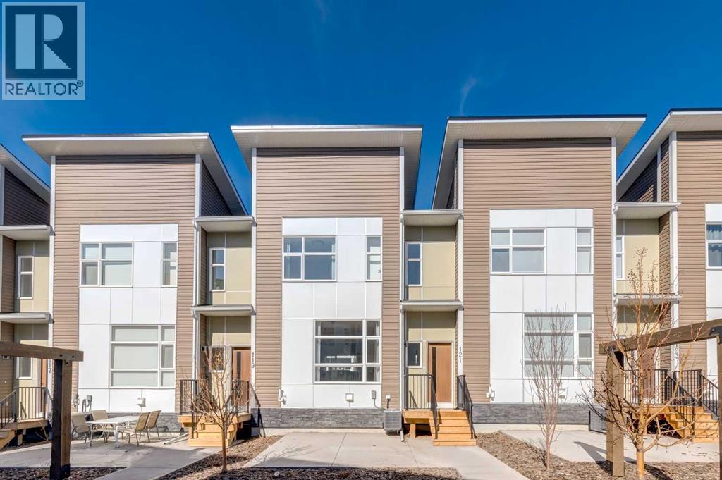 121 Walden Lane SE - 1