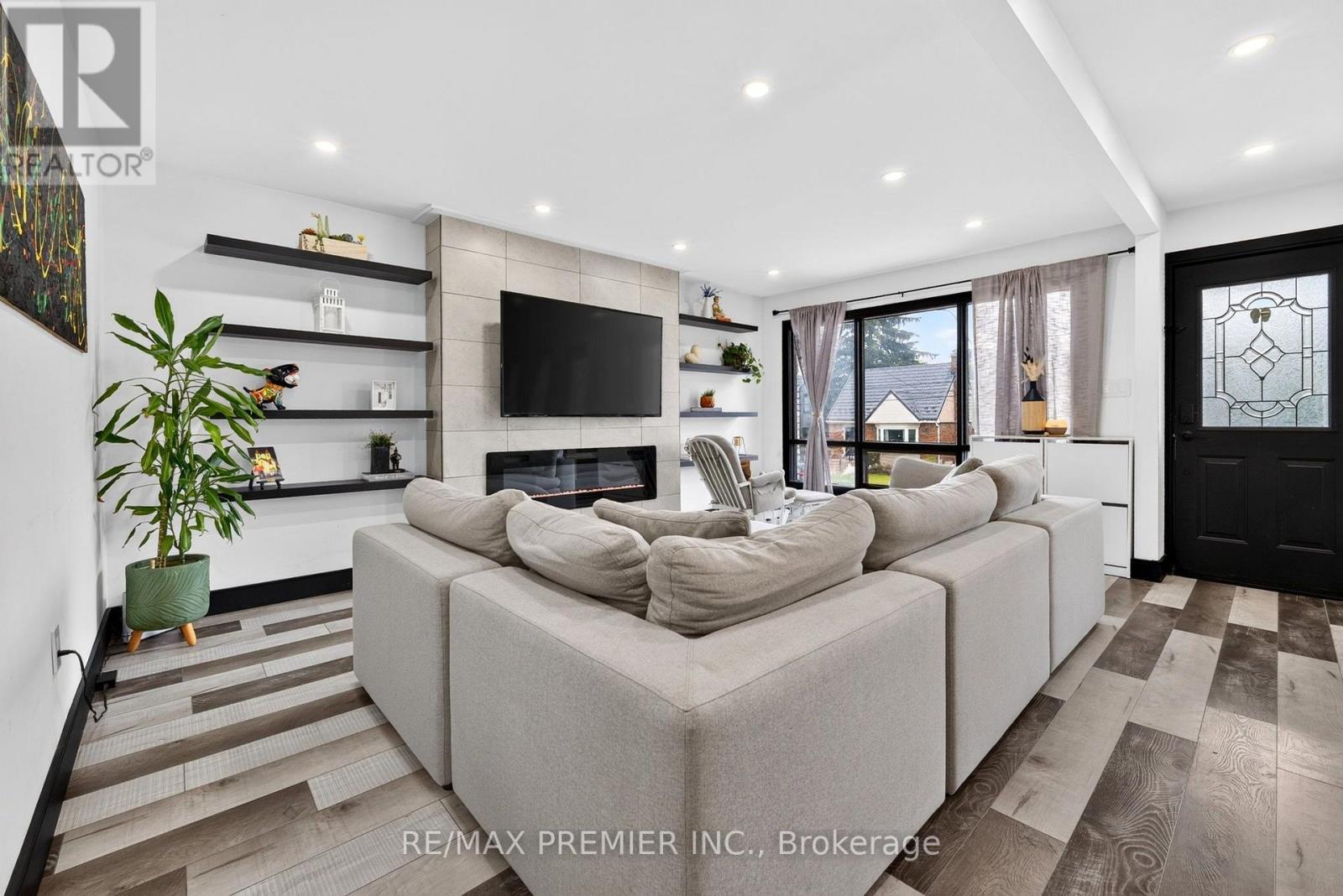 344 QUEENSDALE AVENUE - 10