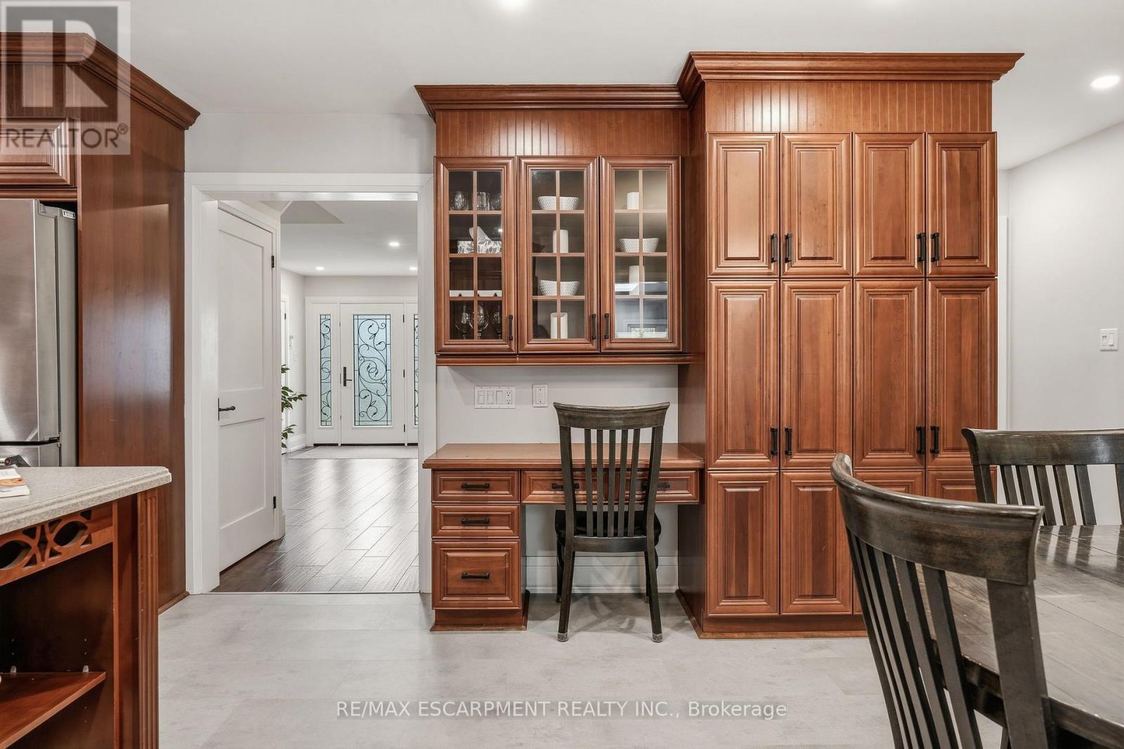 48 WOODEND DRIVE - 16