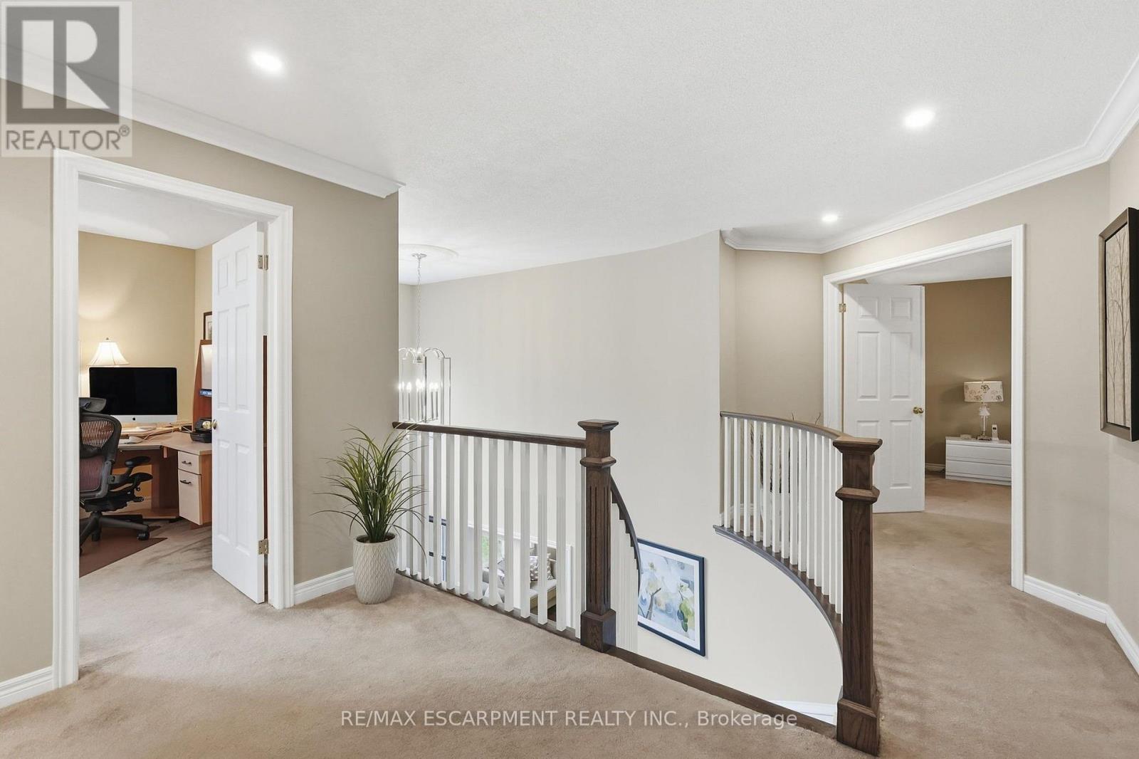 73 RICHMOND CRESCENT - 21