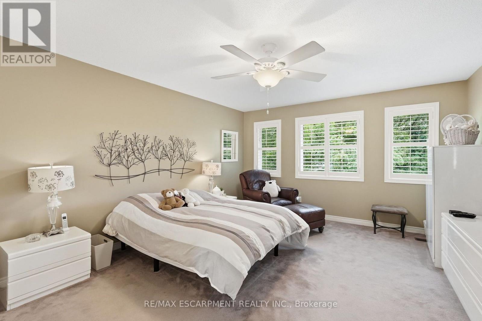 73 RICHMOND CRESCENT - 22