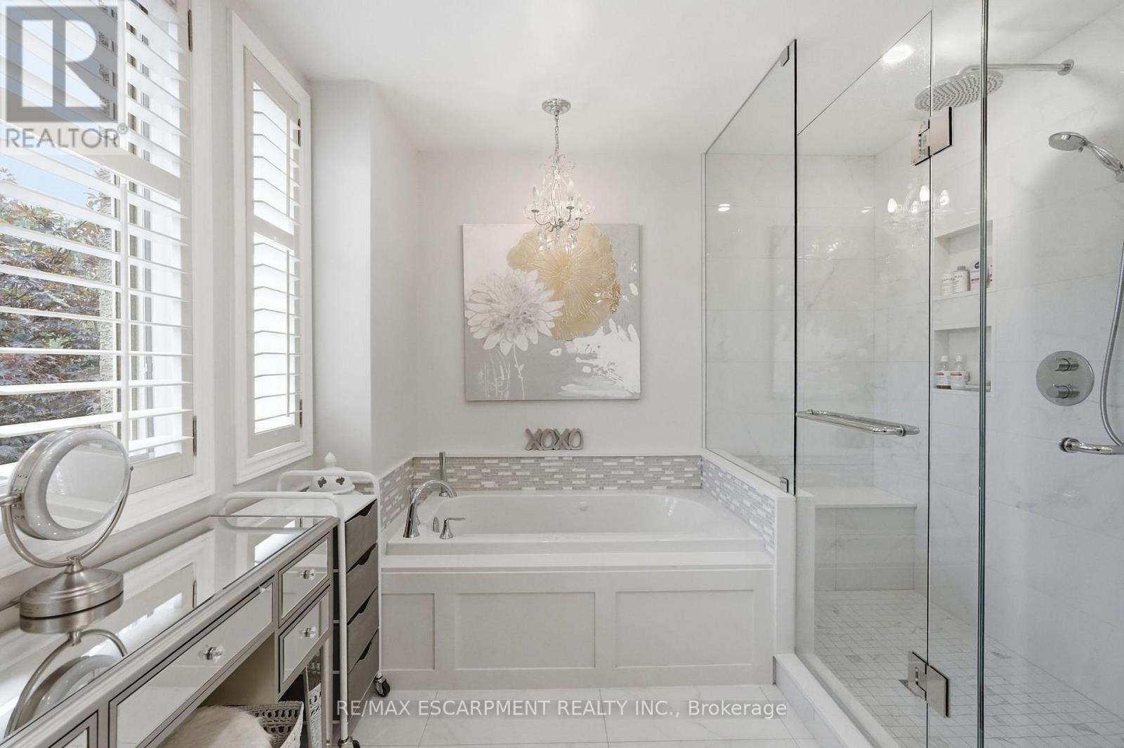 73 RICHMOND CRESCENT - 25